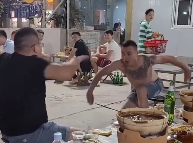 爱游戏app-莱比锡训练开放日，冲刺阶段伤情更新引欢呼，西甲在即，临场指挥获称赞的简单介绍-爱游戏app